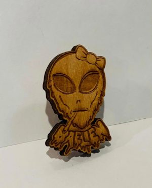 BAELIEN Wooden Pin designed by Tame Mane